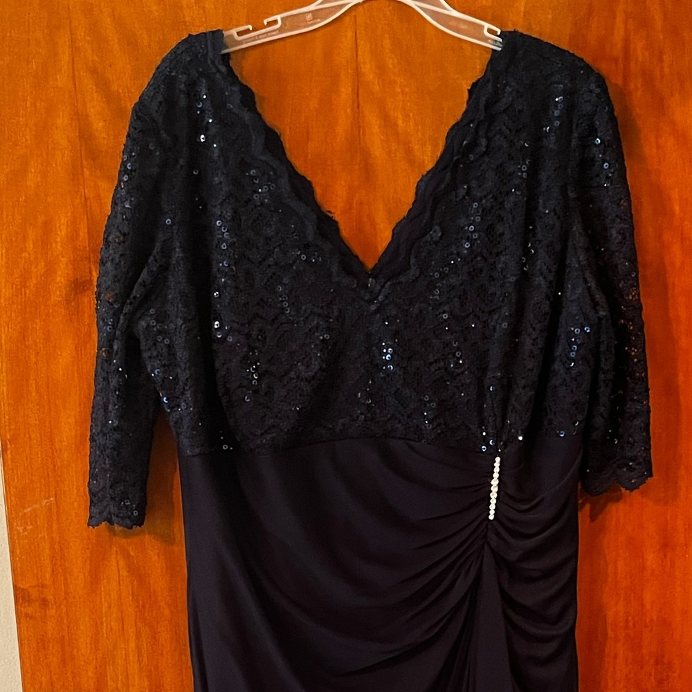 Betsy & Adam Navy Lace Sequin V-Neck Evening Dress - Picture 3 of 5